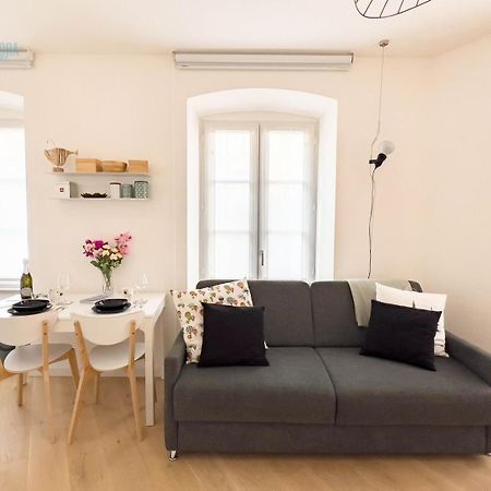 Corridoni 2B Tirabora Short Rent Apartment Trieste Luaran gambar