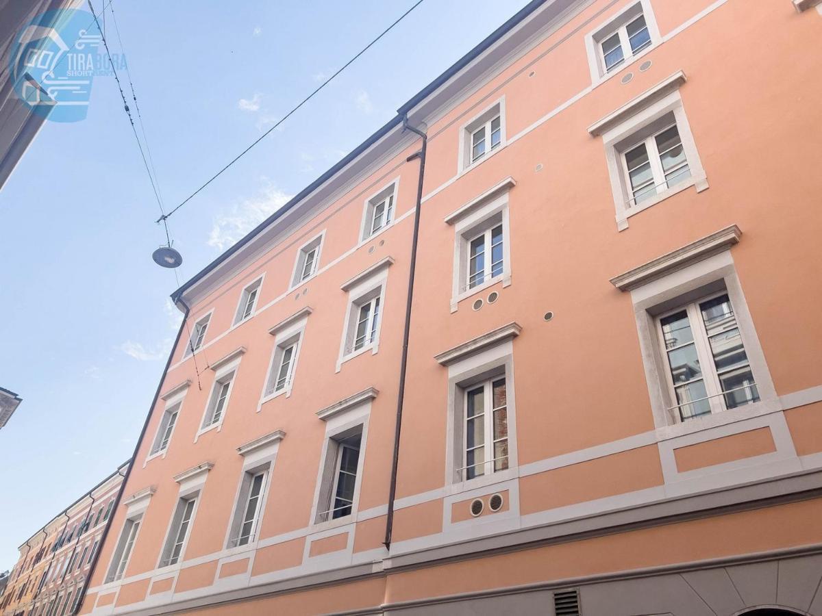 Corridoni 2B Tirabora Short Rent Apartment Trieste Luaran gambar